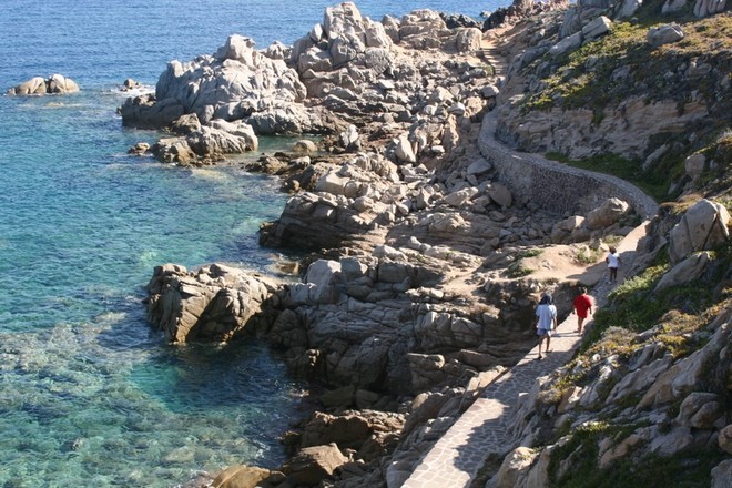 Granite rocks of Capo Testa © Mariner Boating Holidays http://www.marinerboating.com.au